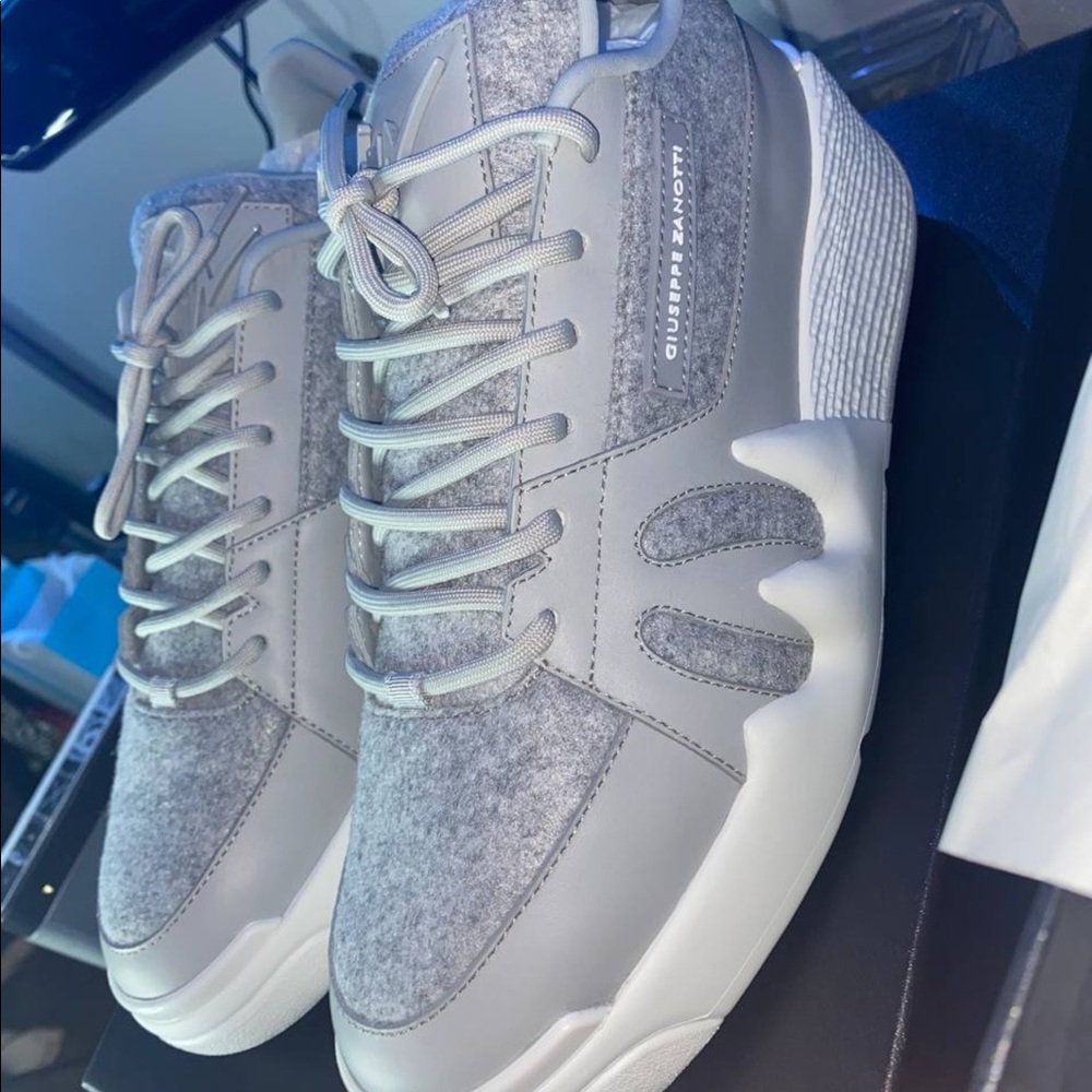 Giuseppe Zanotti Talon sneakers / size 9 / grey / white